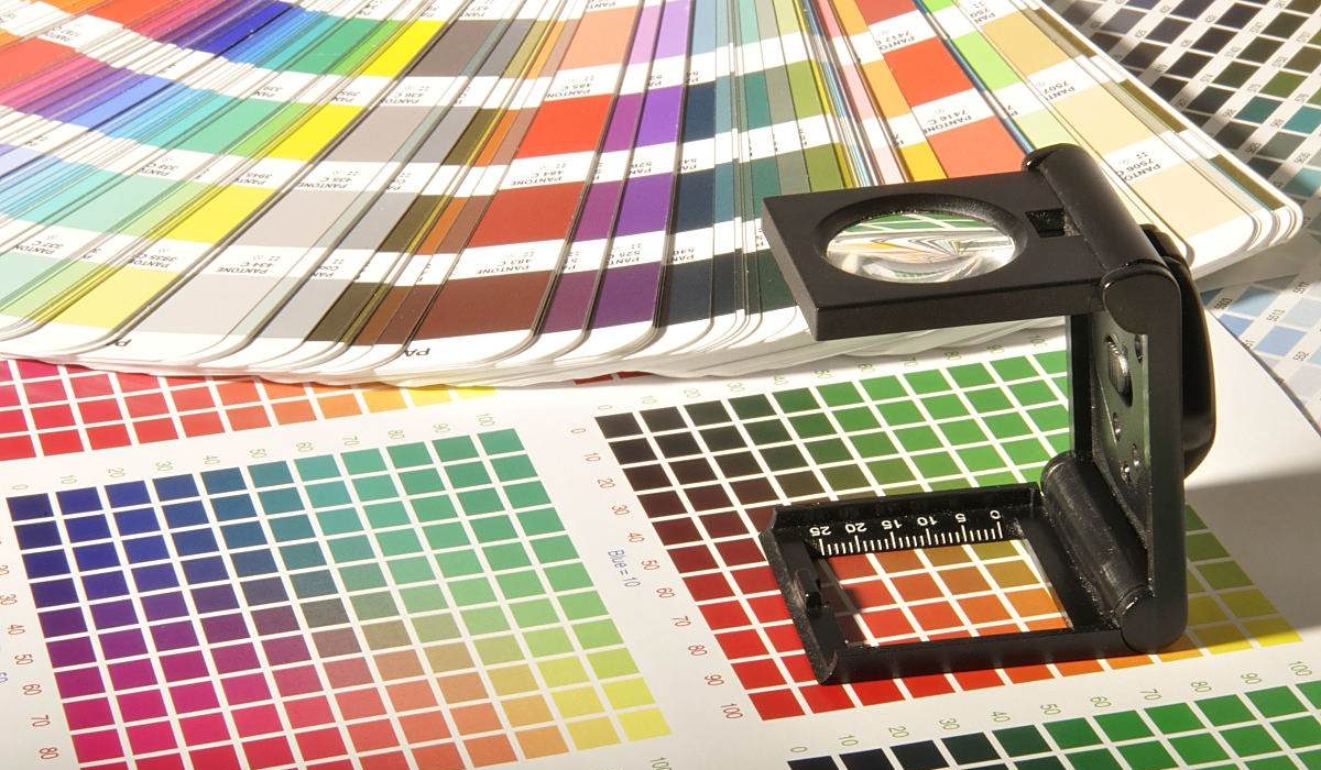 How Do You Control Color Consistency on Large Print Runs?