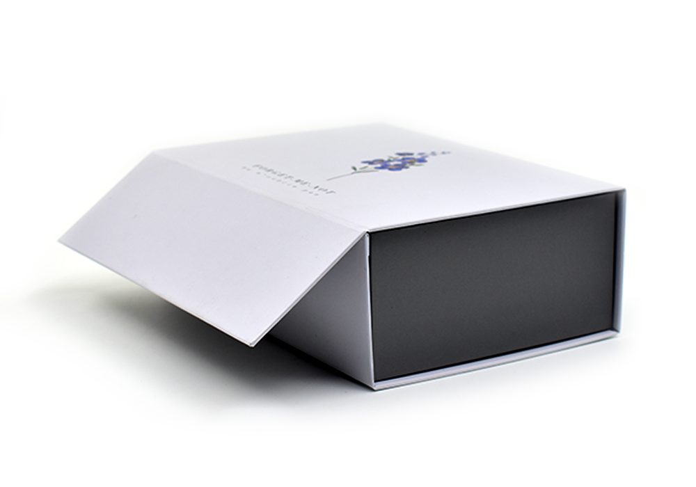 Are Magnetic Gift Paper Boxes Right for a Luxury Launch?
