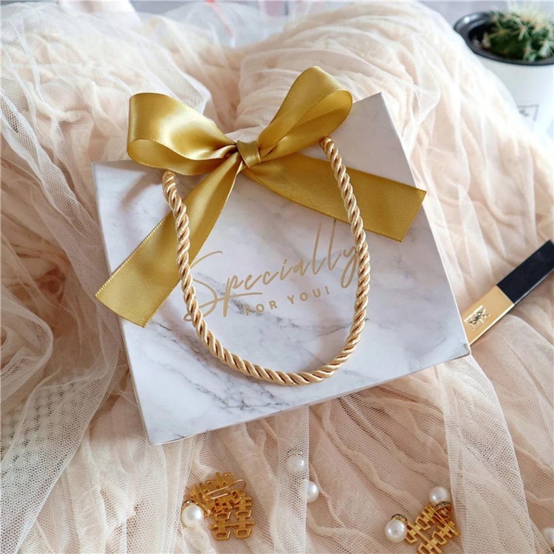 Which Gift Bag Size and Finish Should You Order? — Shenzhen Tianyi Shengtang Printing Co., Ltd.