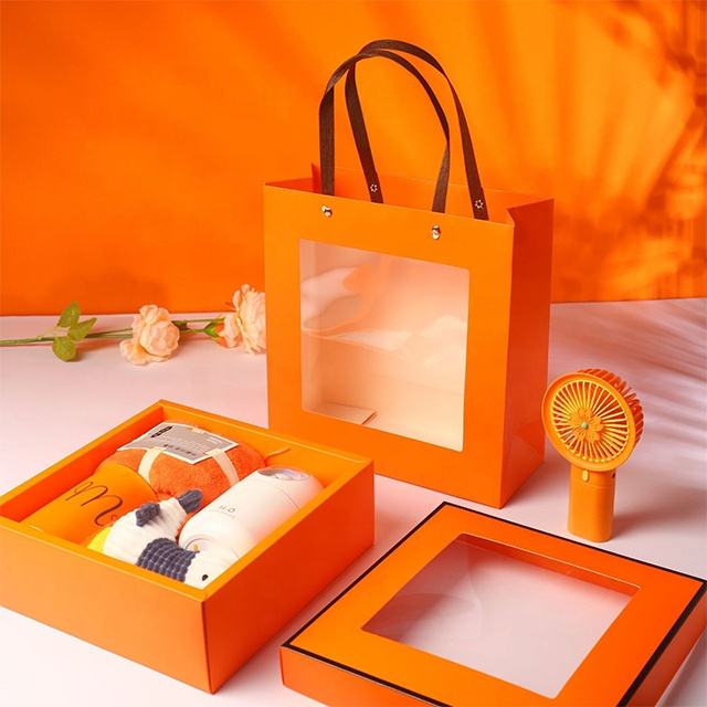 How Do You Match a Gift Box With Its Carry Bag? — Shenzhen Tianyi Shengtang Printing Co., Ltd.